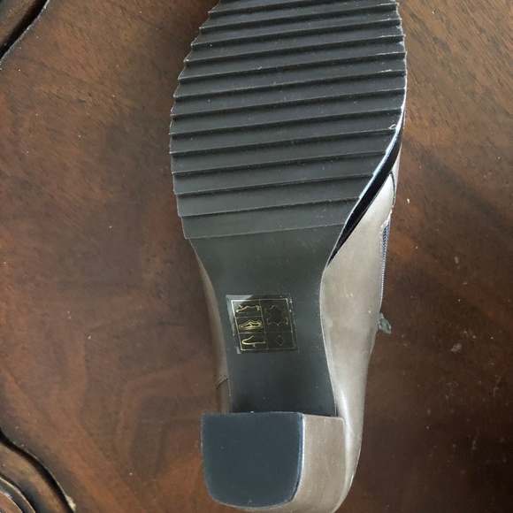 Robert Clergerie BERA "Agneau Bronze DBL PARME "8M - Picture 4 of 8